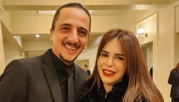 دنيا عبد العزيز وزوجها 