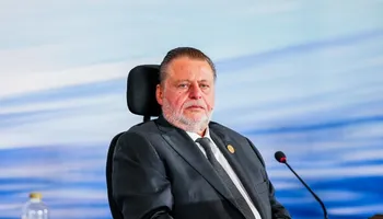 محافظ البنك المركزي 