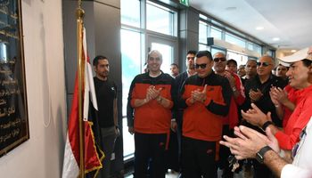 وزير الإسكان 