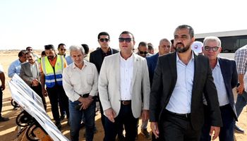 وزير الاسكان 