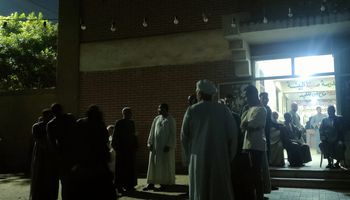 امام اللجنة 