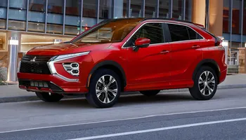 سيارات ميتسوبيشي إكليبس كروس 2025