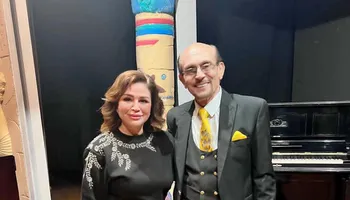 محمد صبحي وإلهام شاهين 