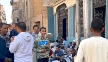 أهالي القرية 