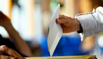 الانتخابات