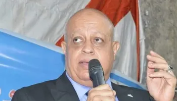 المرشح السابق عمرو كمال