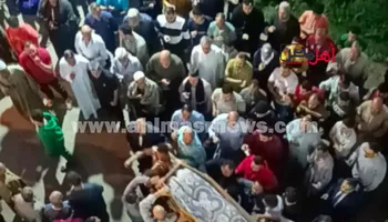تشييع جثمان الزوجه