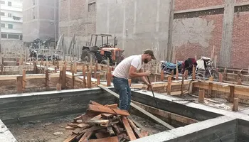 جانب من إنشاء السوق الحضري 