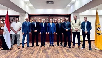 جانب من الجلسه الودية بالنادي الإسماعيلي 