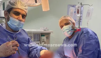 جانب من العملية الجراحية 