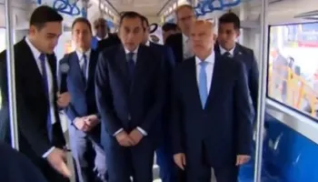 رئيس الوزراء يتفقد معرض النقل الذكي واللوجيستيات والصناعة