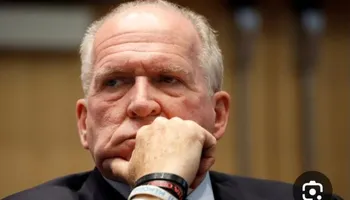 مدير الاستخبارات الأمريكية السابق 