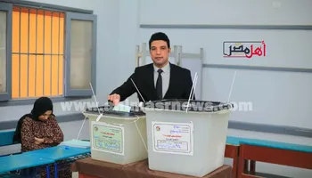 نائب محافظ سوهاج يدلي بصوته في انتخابات النواب 