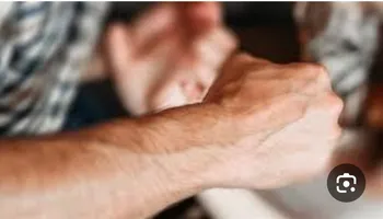 واقعة تعدي شخص على اخر 