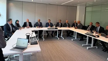 وزير الإسكان 