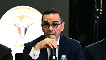 وزير الاستثمار 