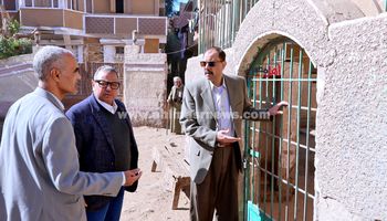 إحالة العاملين بمركز شاب عنيبس بجهينة للتحقيق 