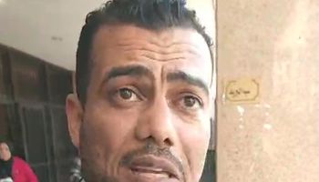 الدكتور احمد حمد محامي المتهم في جريمة المنشار بالإسماعيلية 