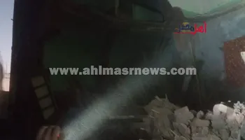 المنزل المنهار 