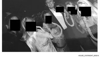 ترامب مع فتيات تجارة الجنس