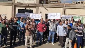 عمال شركة المياه