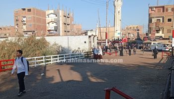 كوبري دشنا بعد منع الباعة الجائلين 