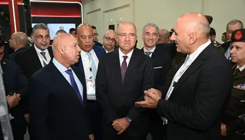 وزير الصناعة والنقل