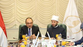 وزير قطاع الاعمال 