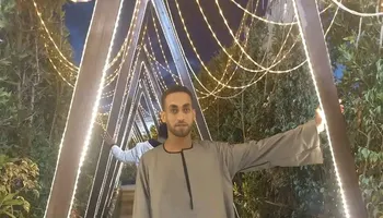 الشاب المتوفى 