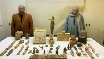 ضبط شخصين وبحوزتهما 53 قطعة أثرية بالمنيا