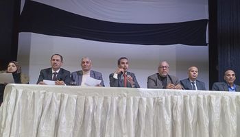 جانب من الاجتماع 