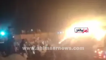 جانب من الحريق