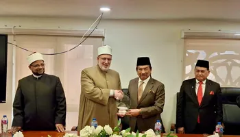 جانب من الوفد والافتتاح