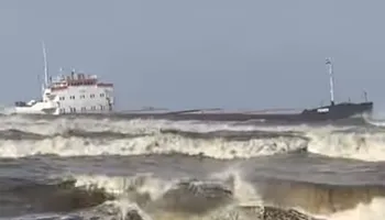 جنوح السفينة &laquo;FENER&raquo; على شاطئ بورسعيد