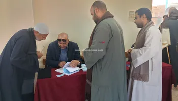 طوابير في اليوم الأول 