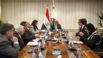 وزير قطاع الاعمال 