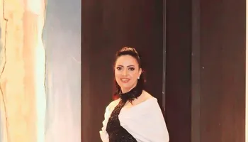 الإعلامية مي سكرية 