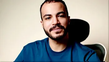 الدكتور أسامة محمد السيد، أحد أطباء الأسنان المرشحين لعضوية مجلس النقابة العامة للأطباء تحت السن.