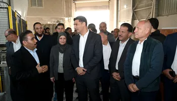 وزير الصناعة والنقل