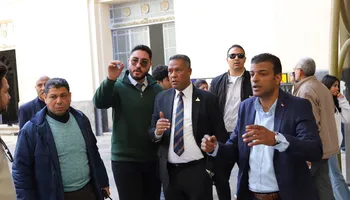 توزيع وجبات على الصائمين بمحطة مصر