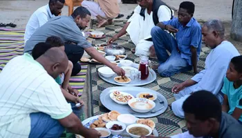 الافطار الجماعي في شوارع الخرطوم