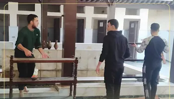 جانب من أعمال النظافة 