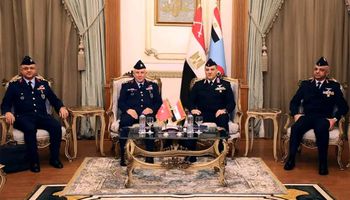 قائد القوات الجوية يلتقى قائد القوات الجوية التركية