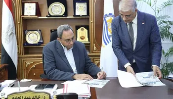 محافظ قنا يعتمد نتيجه الشهاده الاعداديه 