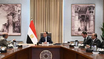 مصطفي مدبولي مع وزير الكهرباء 