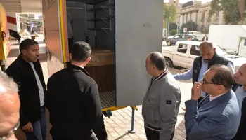 مكتبة متنقلة 