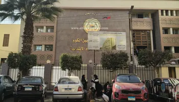 وصول أسرة المتهم للمحكمة 