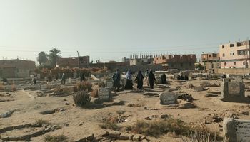 زيارة المقابر