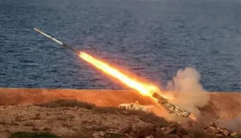 إطلاق صواريخ