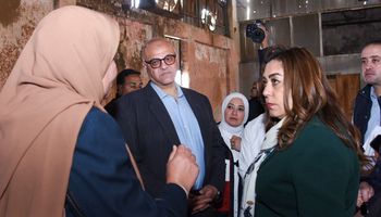 الدكتورة منال عوض في جولة بمجزر العامرية 